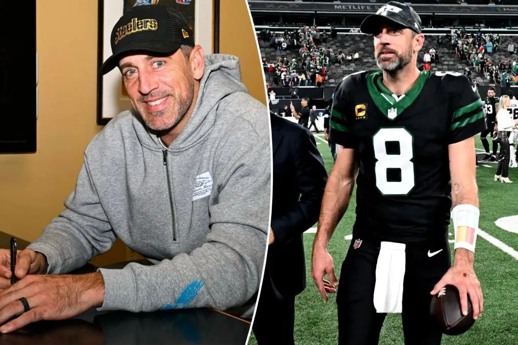 Aaron Rodgers Picu Rumor Pernikahan dengan Cincin Mencolok di Foto Kontrak Steelers