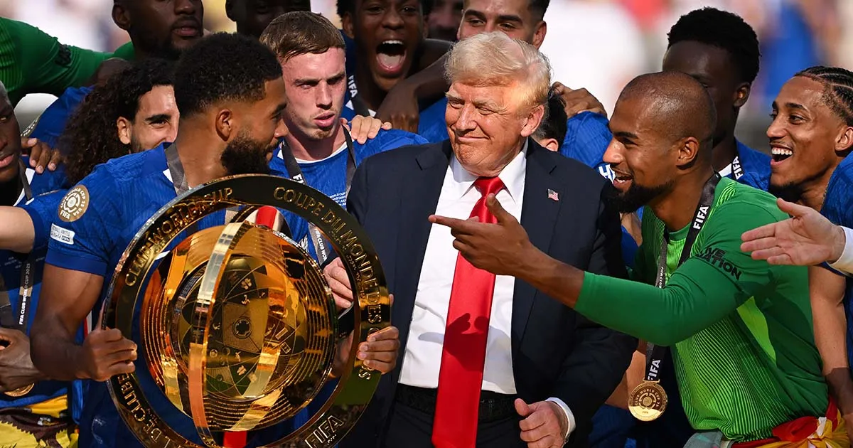 Ya, Presiden Trump Mengambil Trofi Piala Dunia Antarklub. Inilah Alasannya.